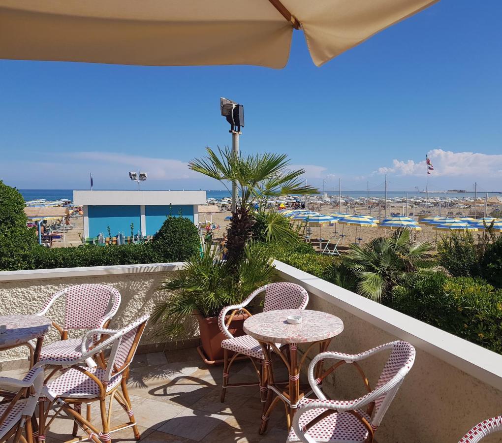 Hotel Driade Sul Mare Rimini Exterior photo