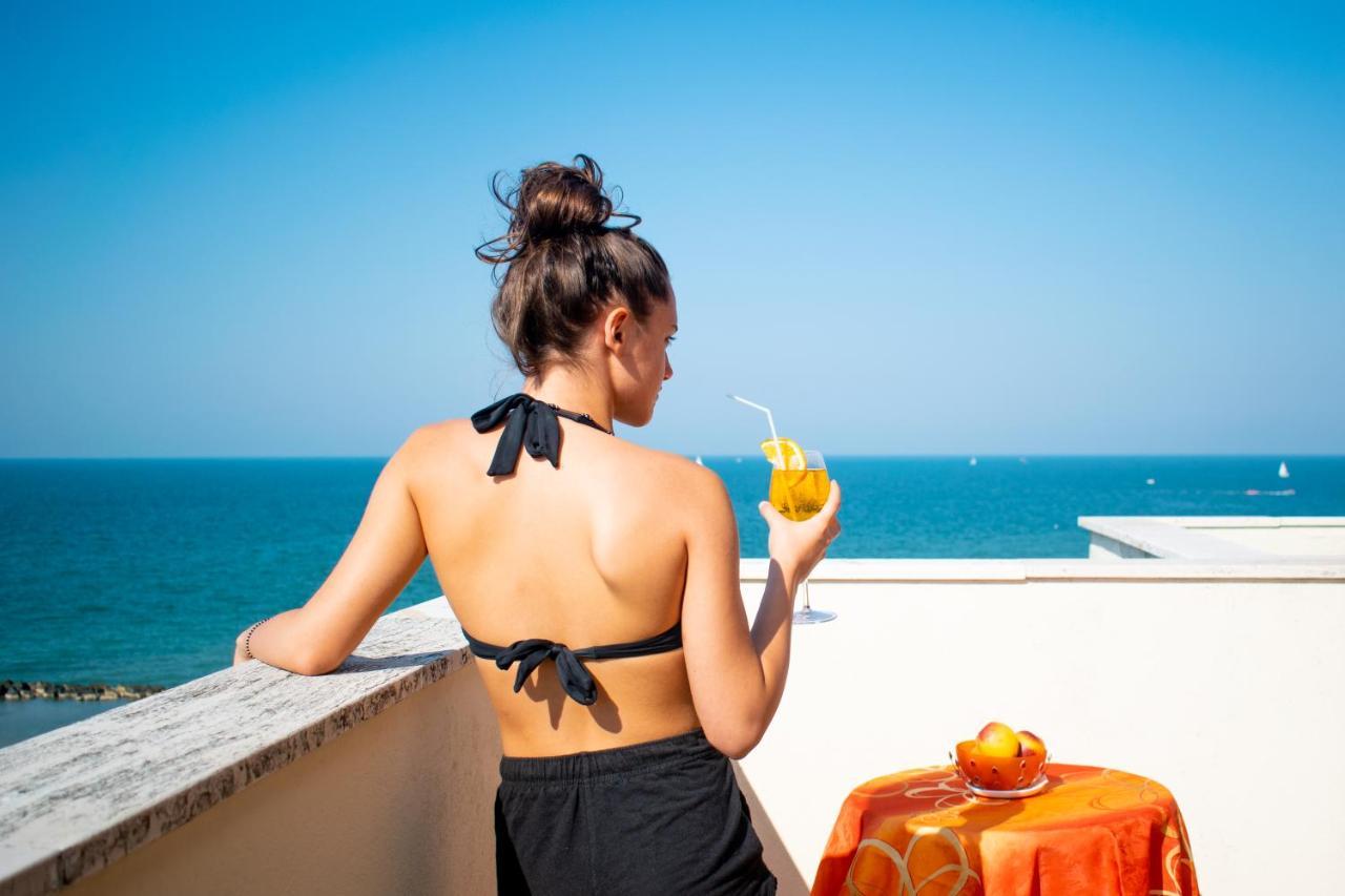 Hotel Driade Sul Mare Rimini Exterior photo